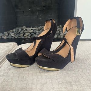 Black gold tipped toe platforms